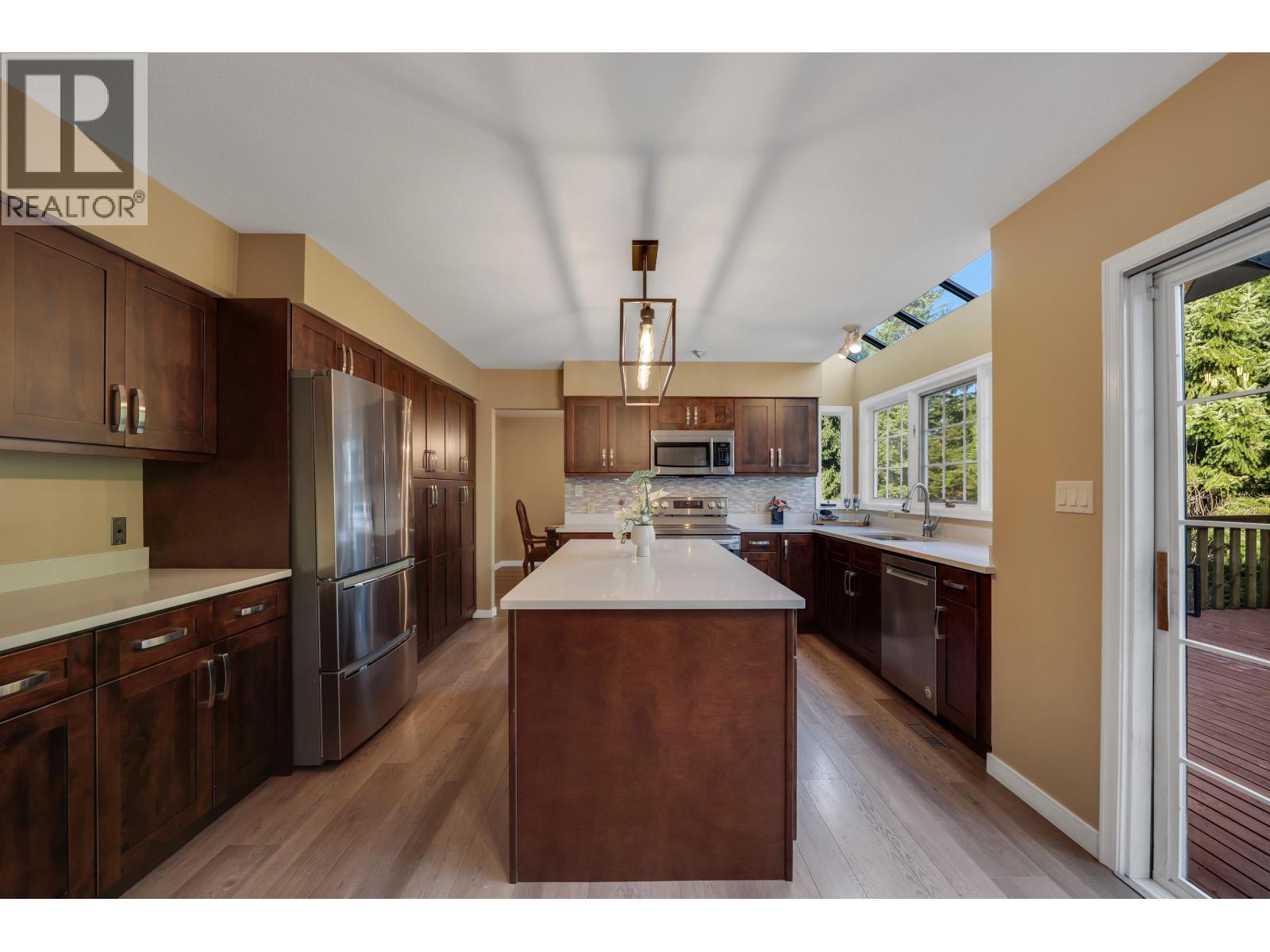 5162 ALDERFEILD PLACE, West Vancouver