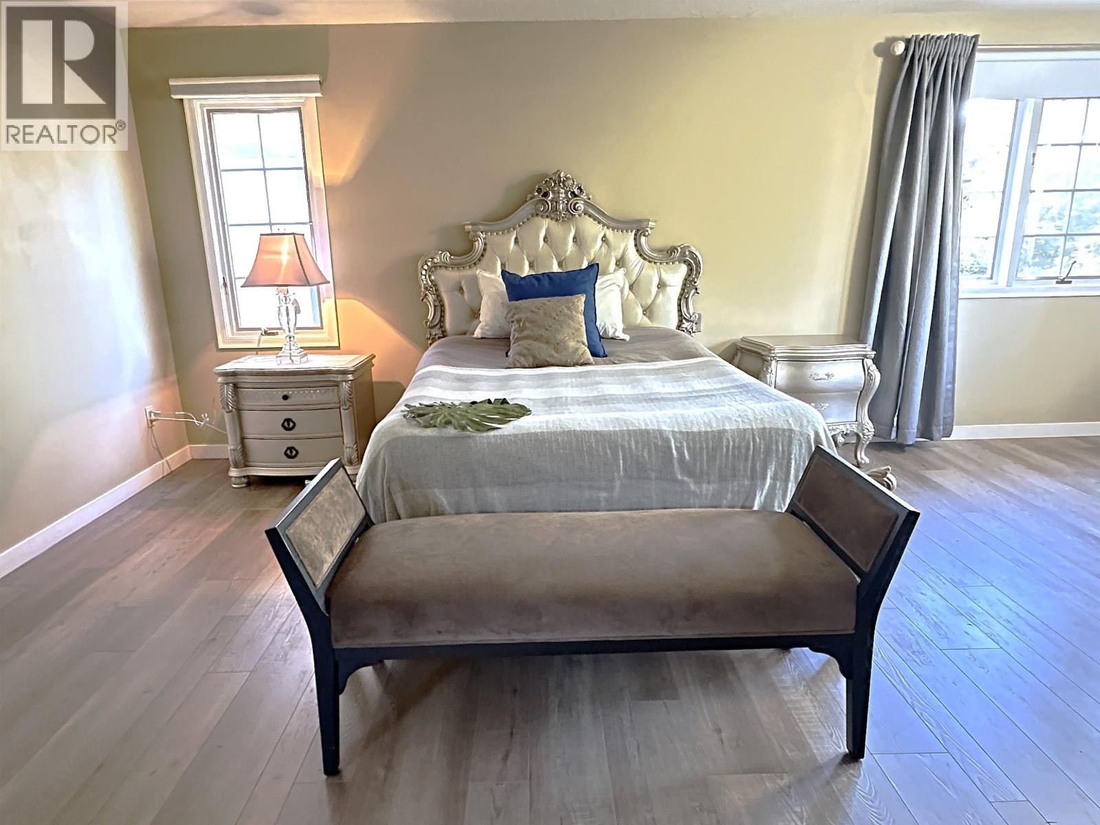 5162 ALDERFEILD PLACE, West Vancouver