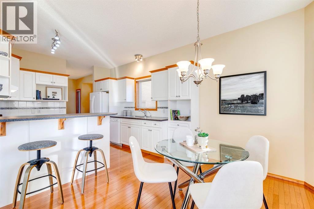 Single Family House Bungalow for Sale in  Shannon Link SW Shawnessy Calgary 