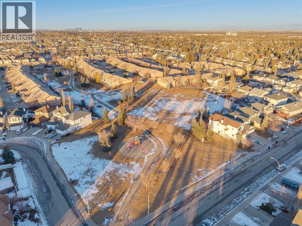 Single Family House Bungalow for Sale in  Shannon Link SW Shawnessy Calgary 