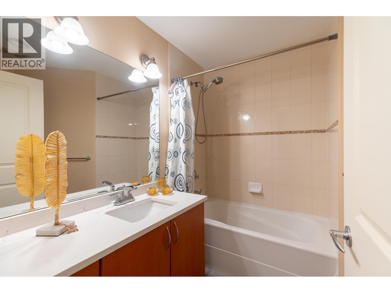 #68-6233 BIRCH Street, Richmond