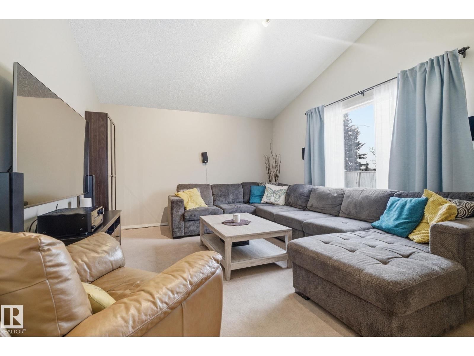 22 LAMPLIGHT BA, Spruce Grove