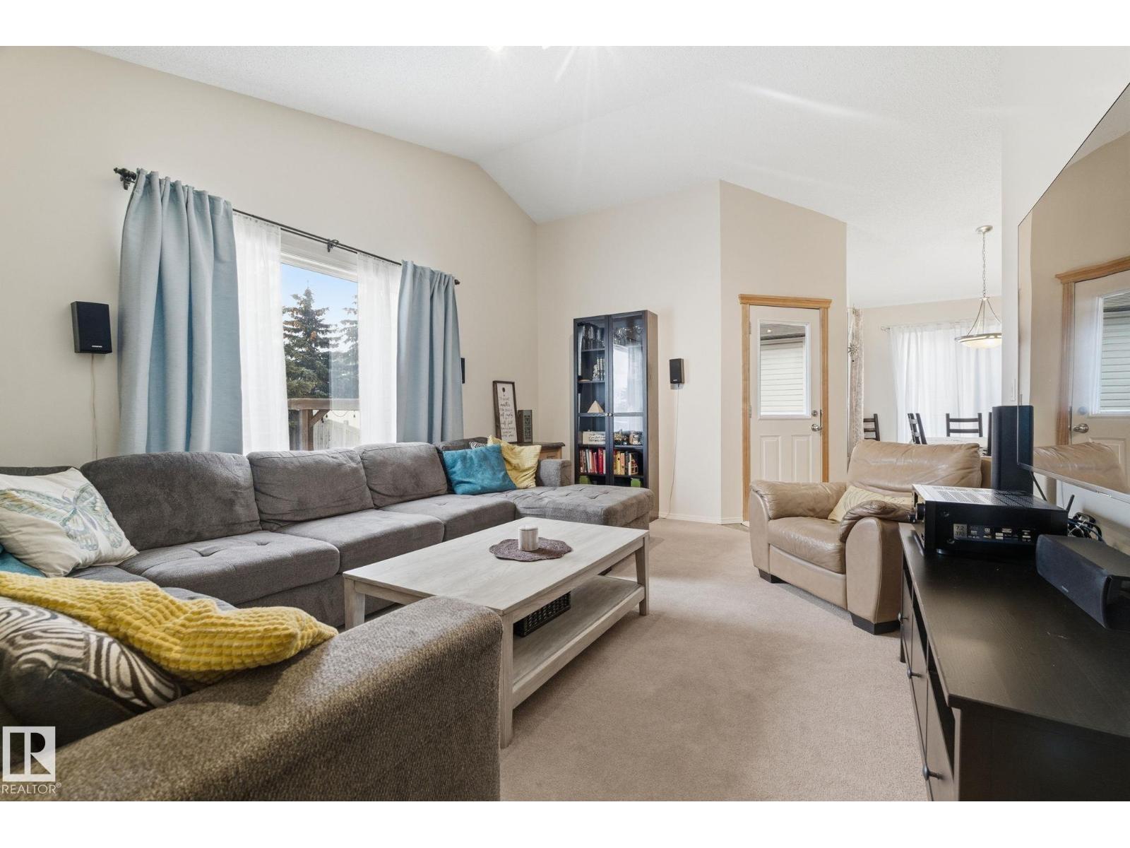 22 LAMPLIGHT BA, Spruce Grove