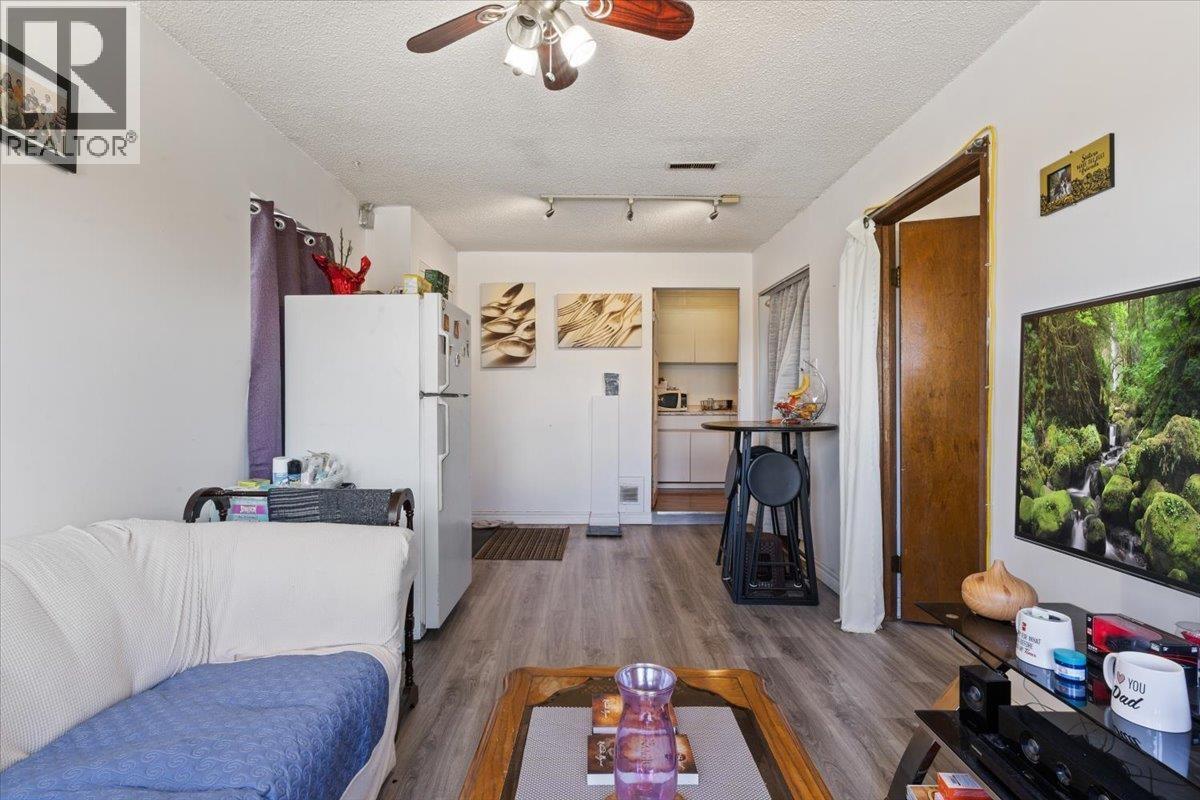 6630-6632 CANADA WAY, Burnaby