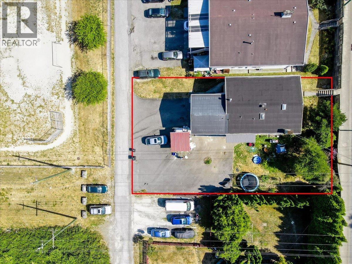 6630-6632 CANADA WAY, Burnaby