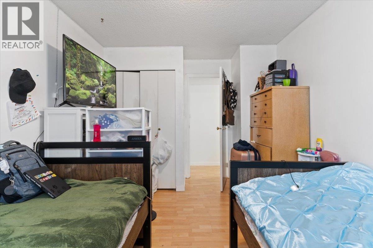 6630-6632 CANADA WAY, Burnaby