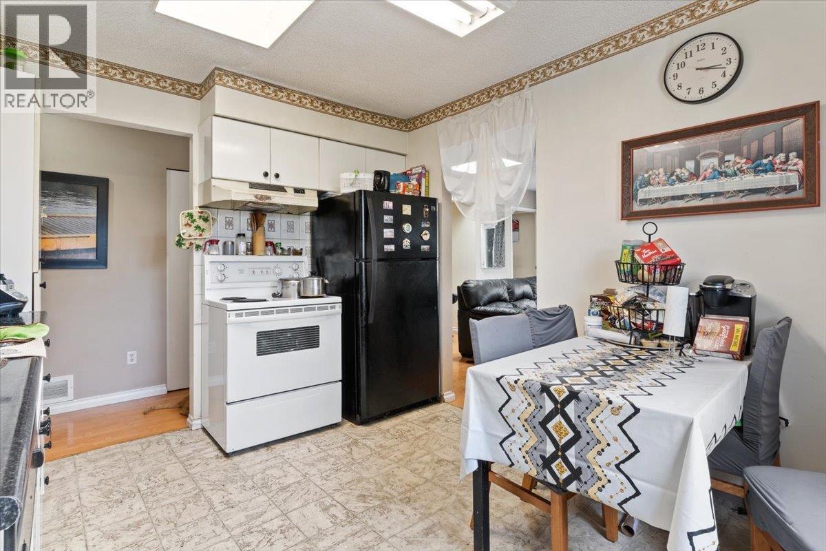 6630-6632 CANADA WAY, Burnaby