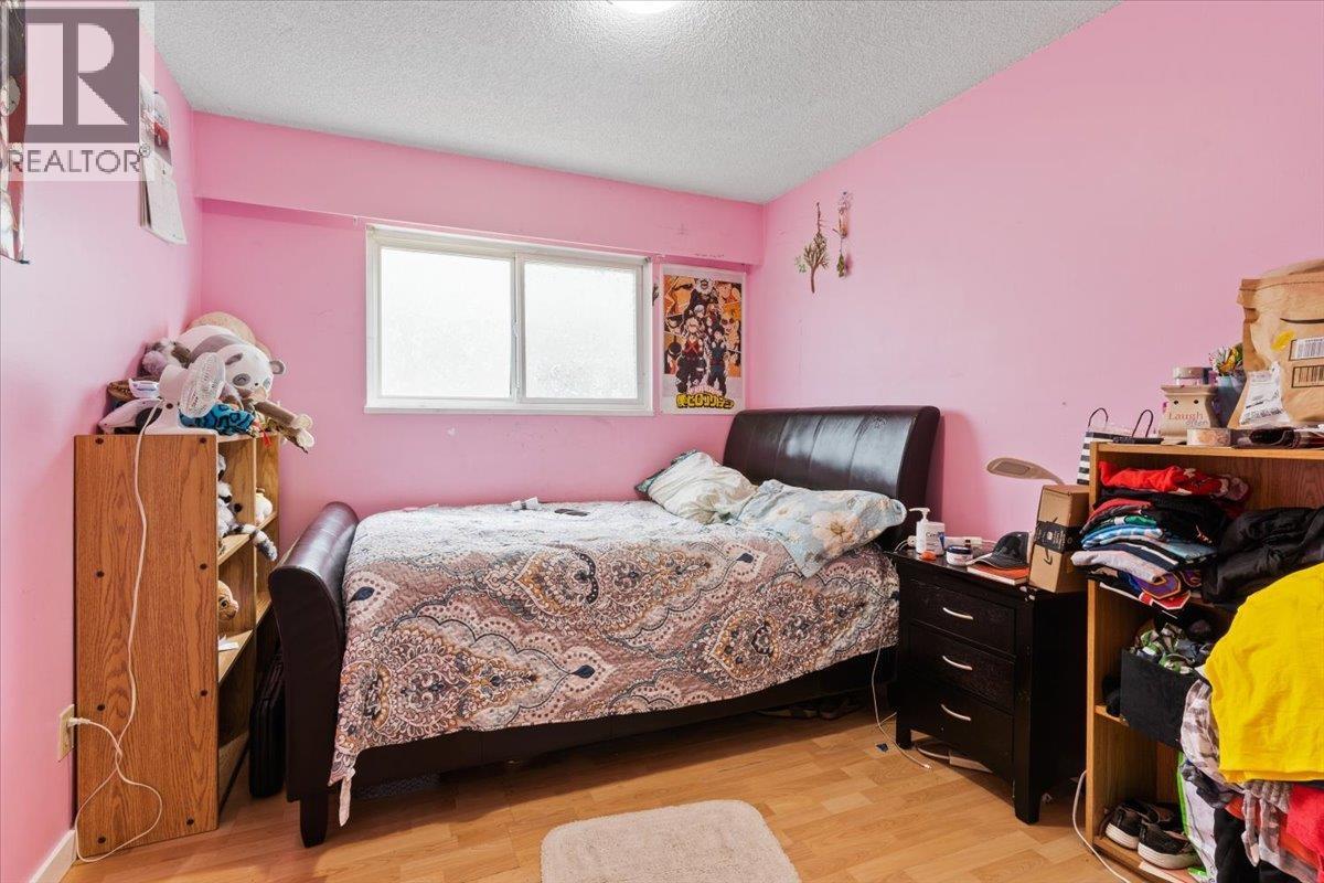 6630-6632 CANADA WAY, Burnaby