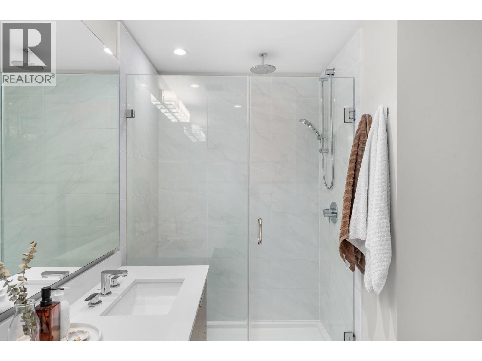 314 2663 LIBRARY LANE, North Vancouver