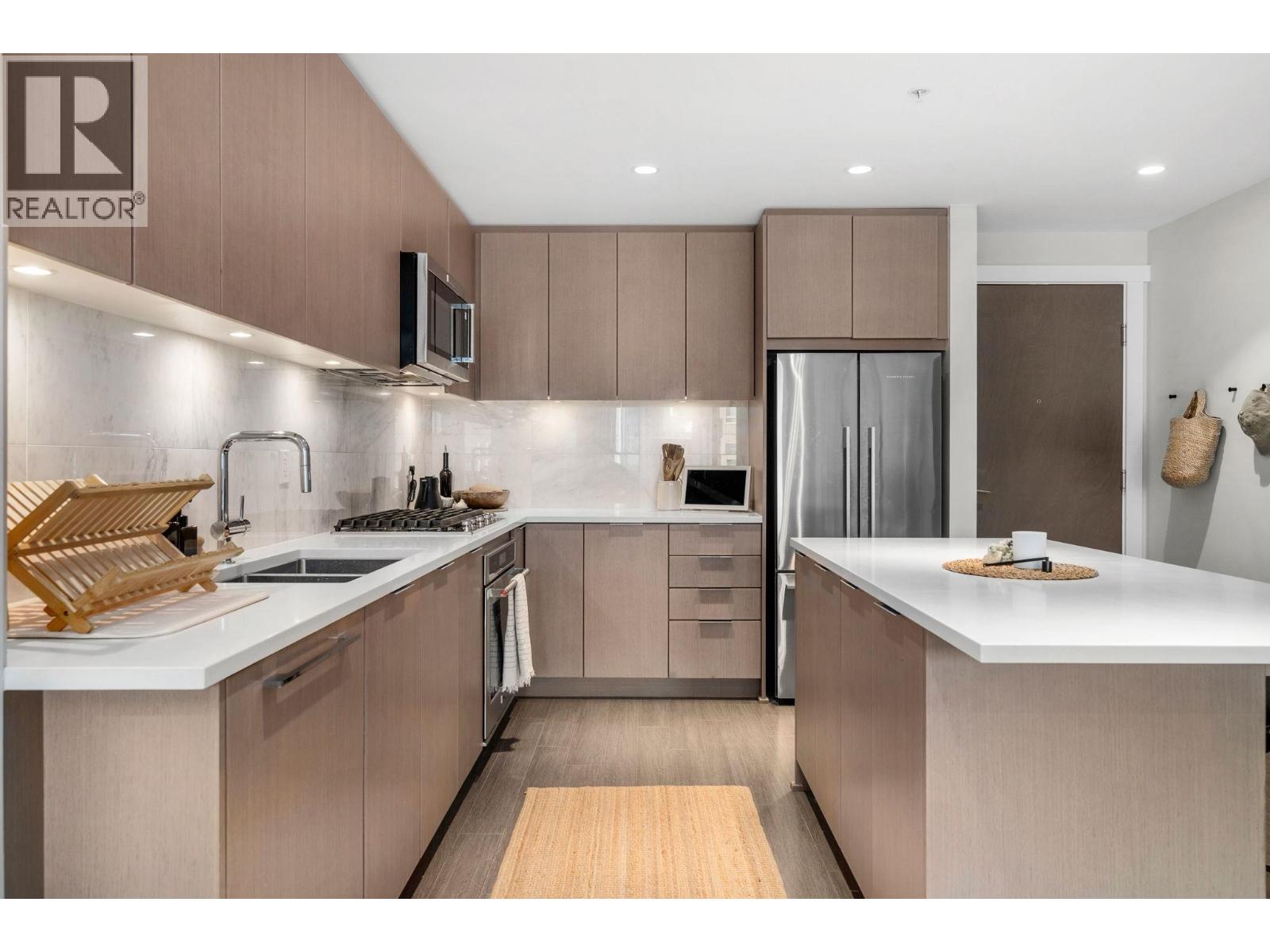 314 2663 LIBRARY LANE, North Vancouver