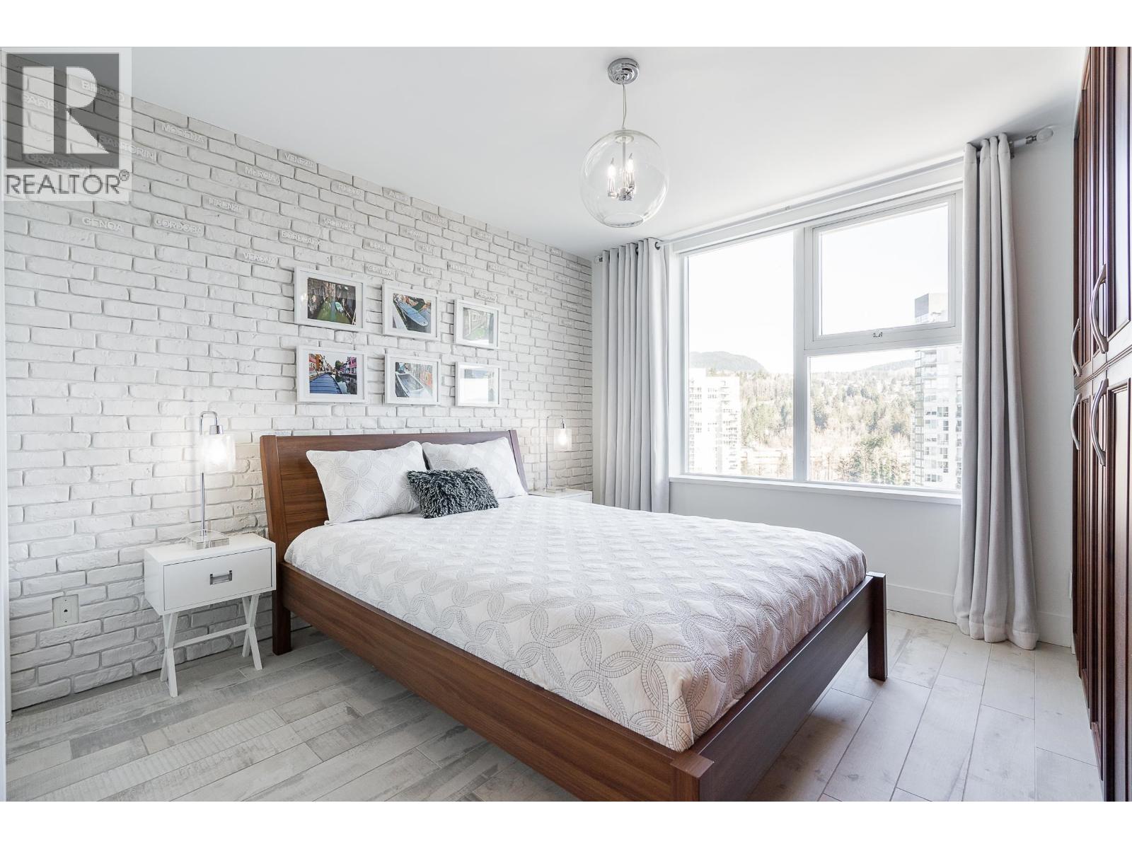 1806 235 GUILDFORD WAY, Port Moody