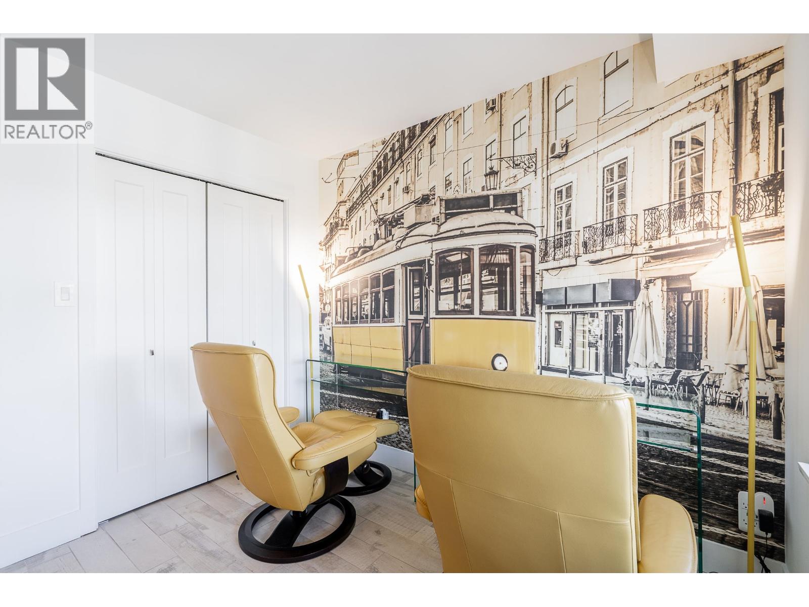 1806 235 GUILDFORD WAY, Port Moody