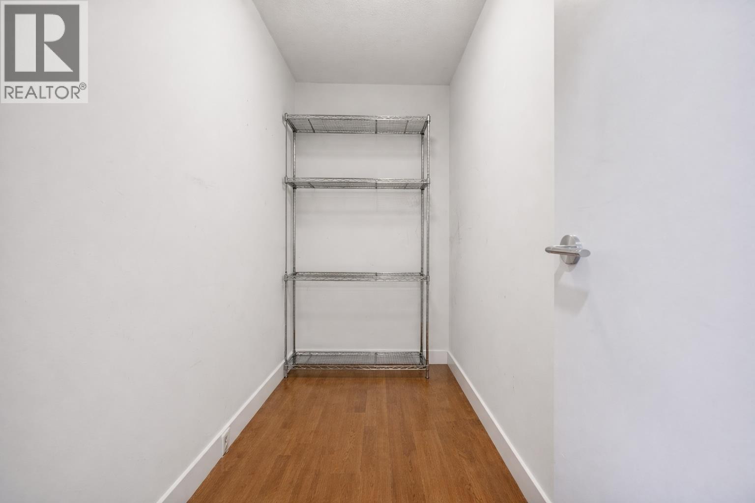 310 1673 LLOYD AVENUE, North Vancouver