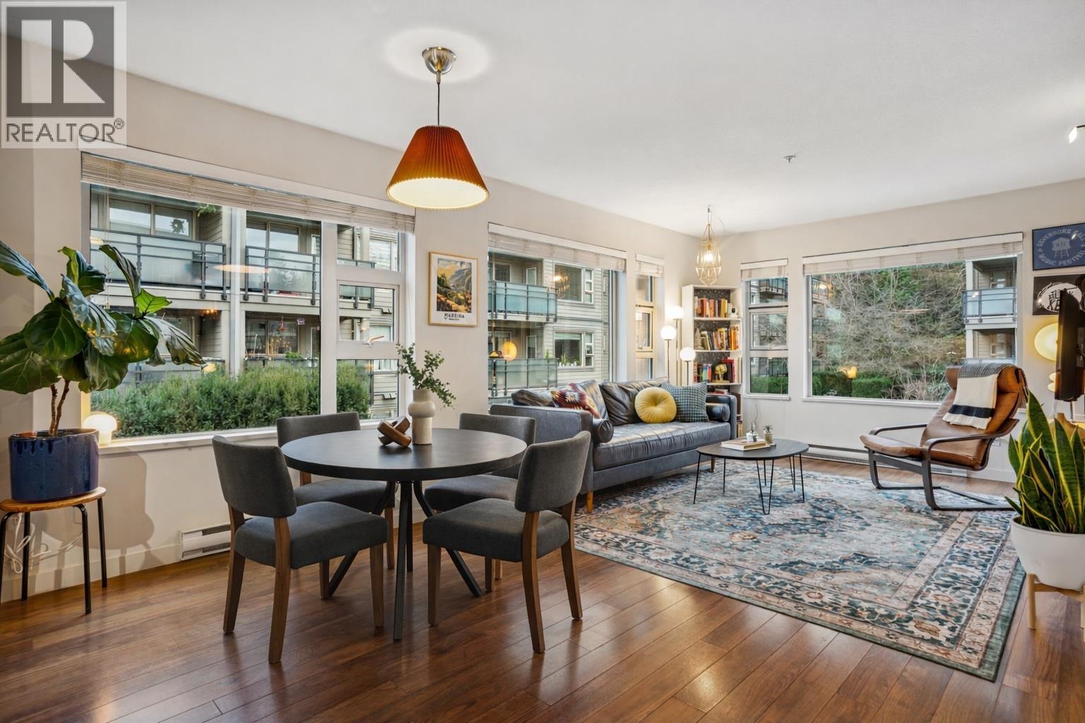 310 1673 LLOYD AVENUE, North Vancouver