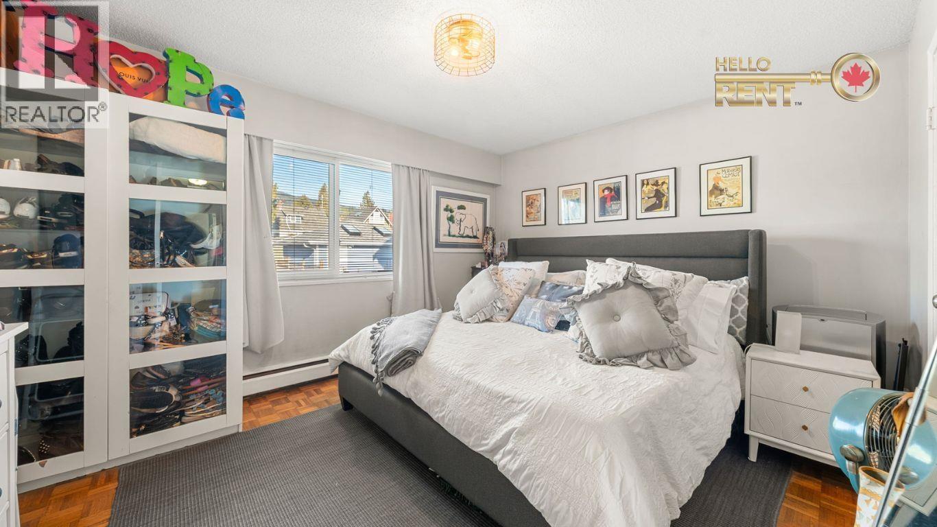 UPPER 226 E 20TH STREET, North Vancouver