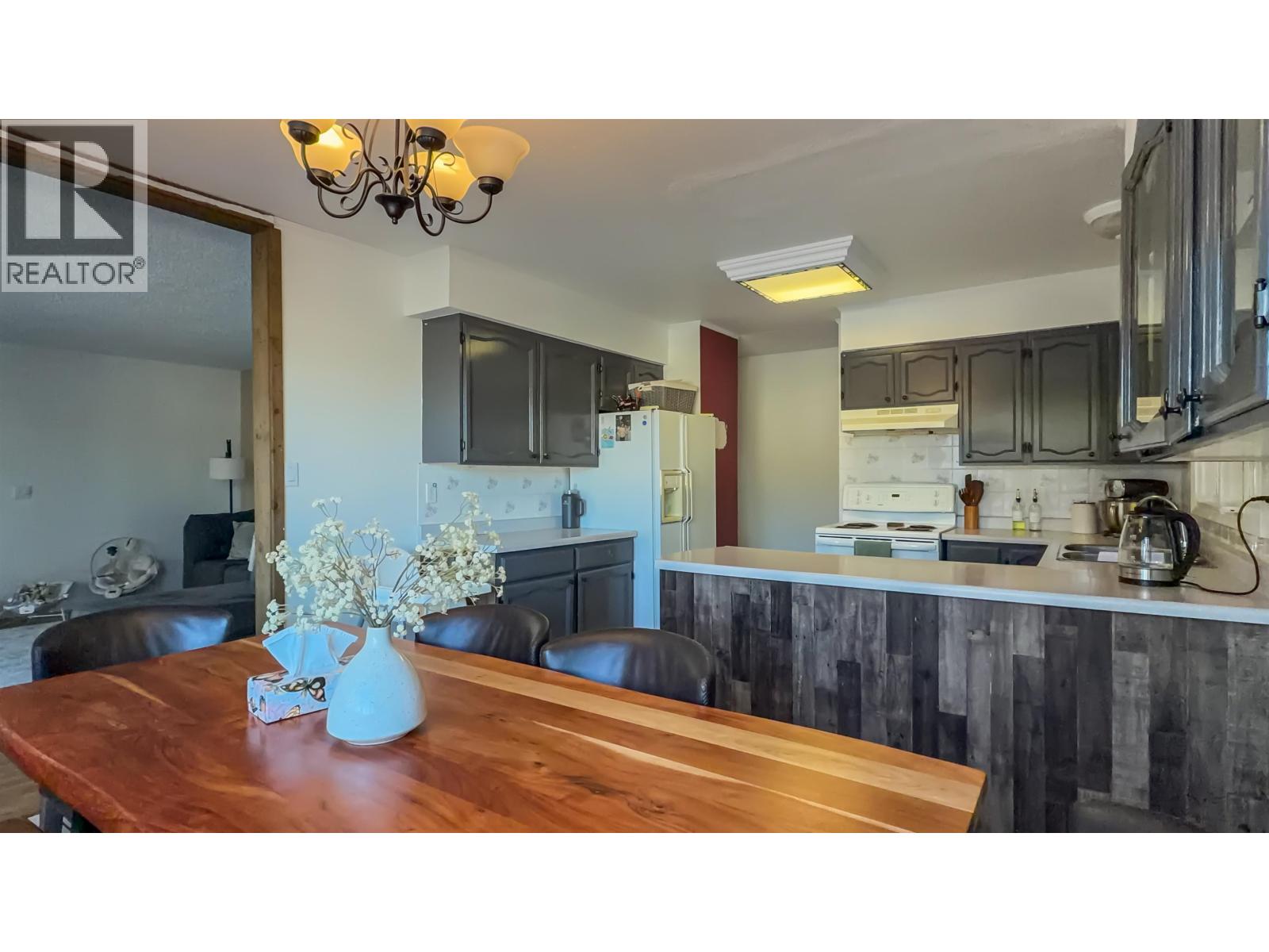 9219 NE 103 AVENUE, Fort St. John