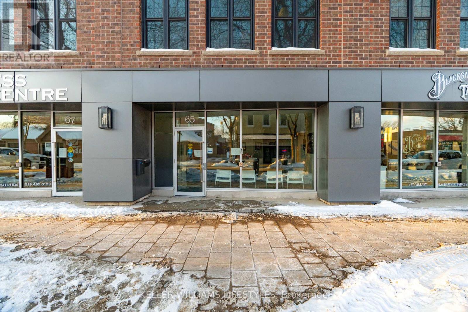 65 Front Street West