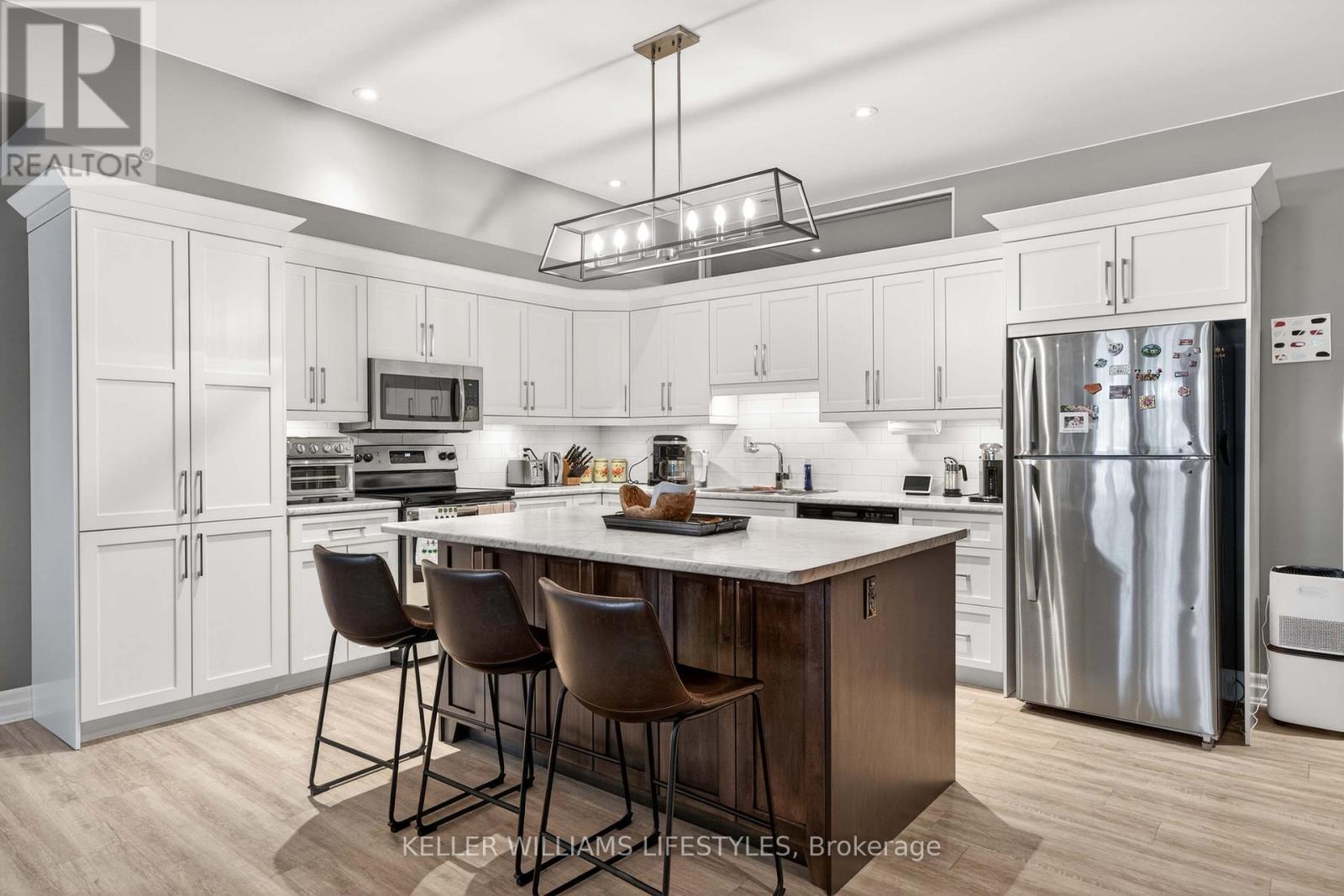 67 FRONT STREET W Property Photo