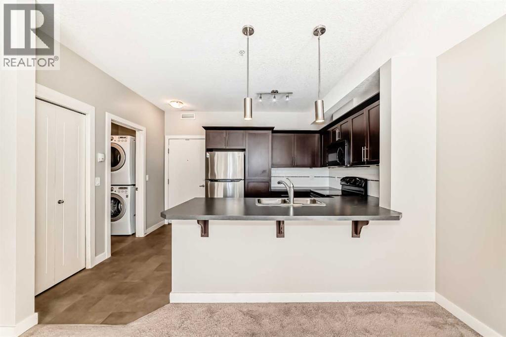 Single Family House for Sale in   Royal Oak Plaza NW Royal Oak Calgary 