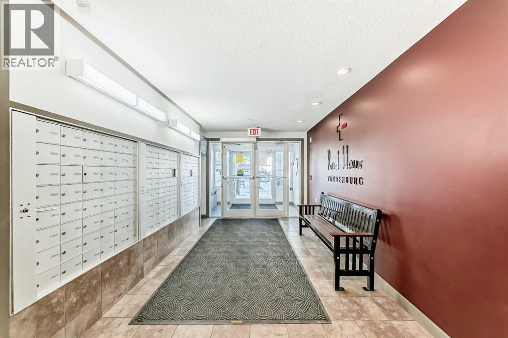 Single Family House for Sale in   Royal Oak Plaza NW Royal Oak Calgary 