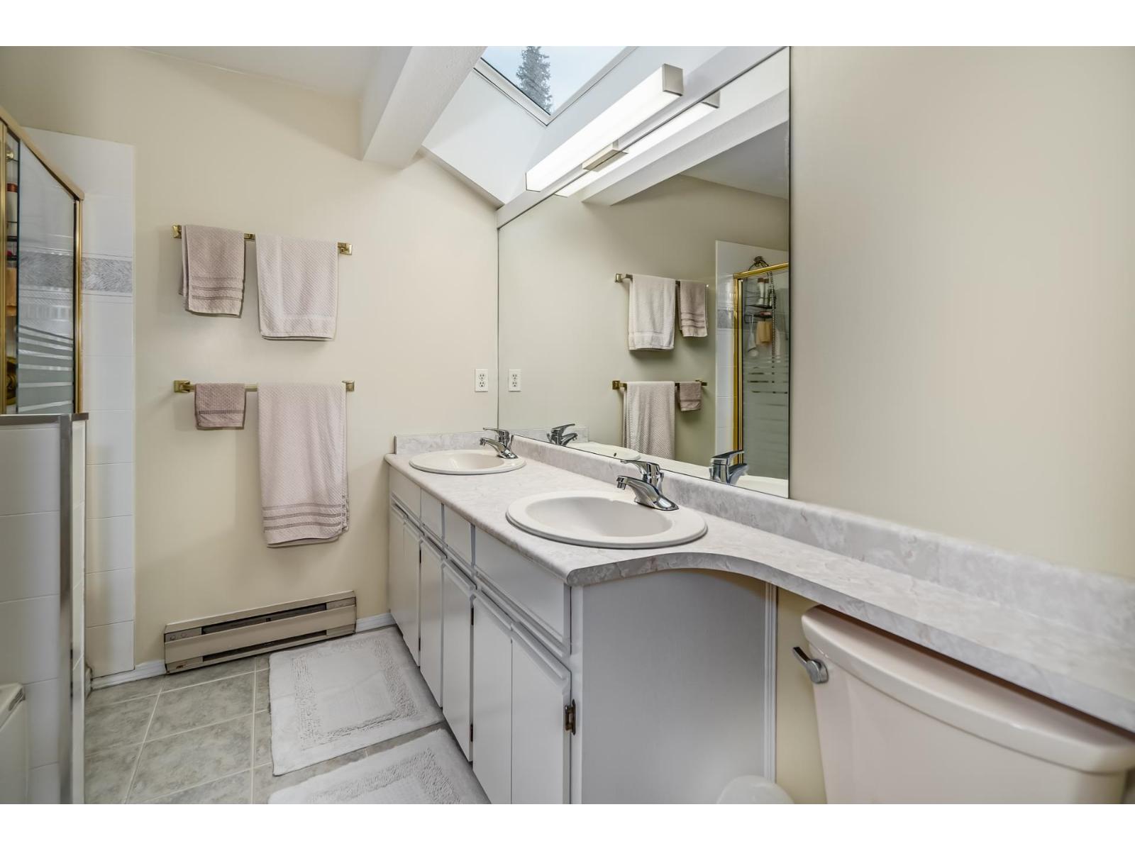 410 6866 NICHOLSON ROAD, Delta