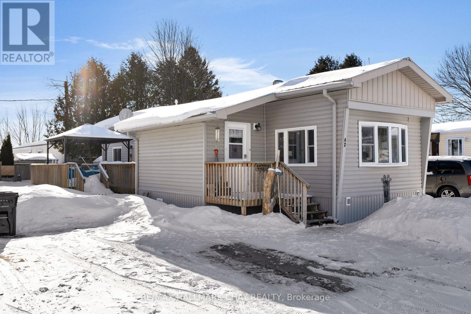 4976 25th Sideroad 42