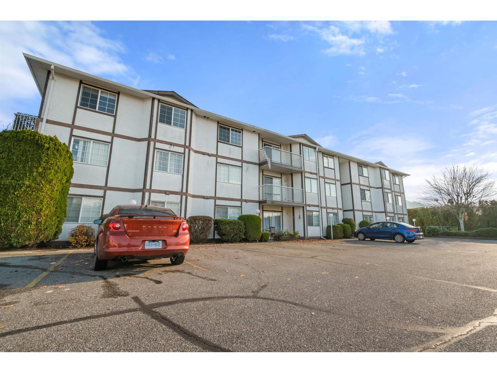 220 45669 MCINTOSH DRIVE, Chilliwack Proper South, Chilliwack