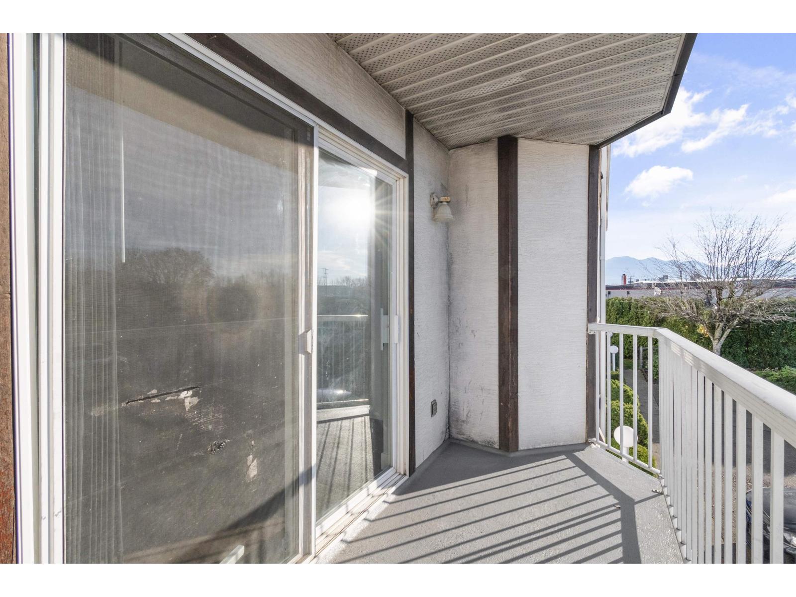 220 45669 MCINTOSH DRIVE, Chilliwack Proper South, Chilliwack