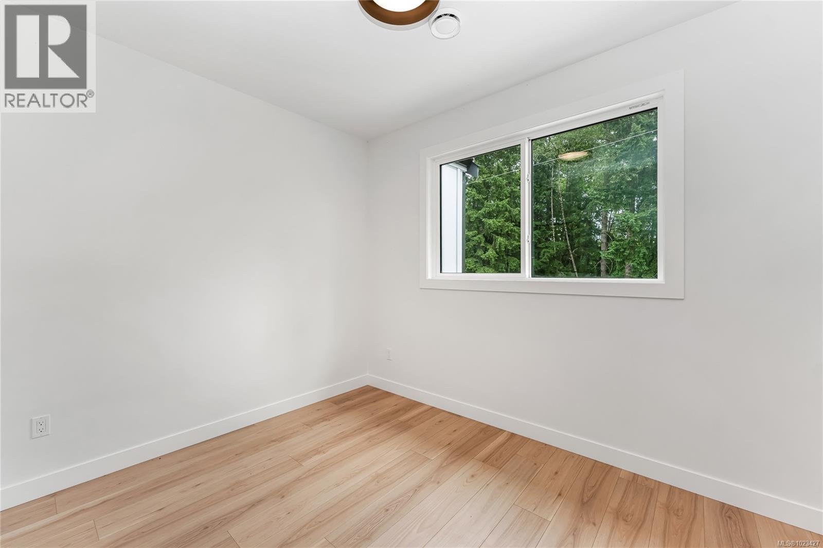 219 Cowichan Lake Rd - 41