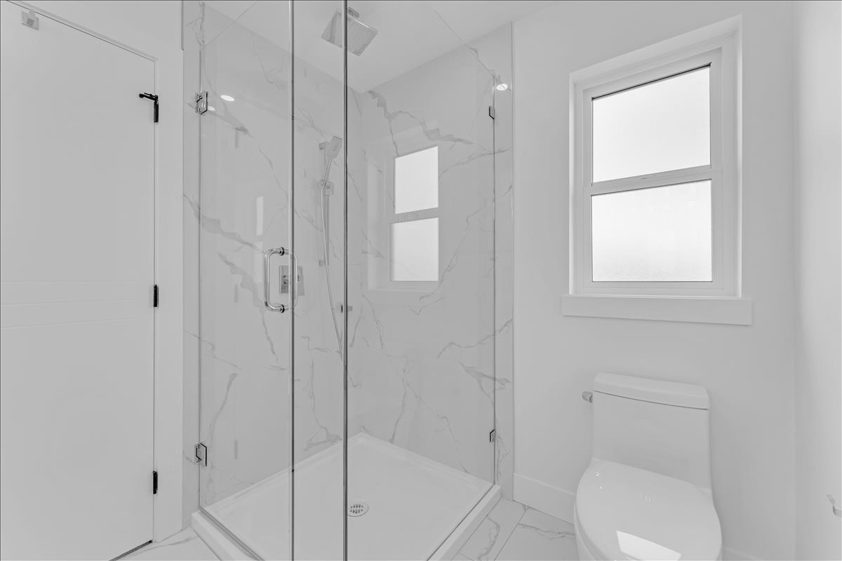 20487 74B AVENUE, Langley