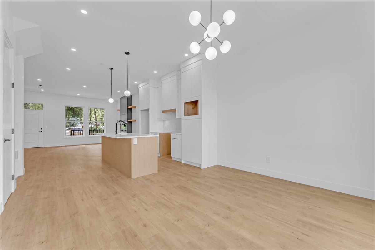 20487 74B AVENUE, Langley