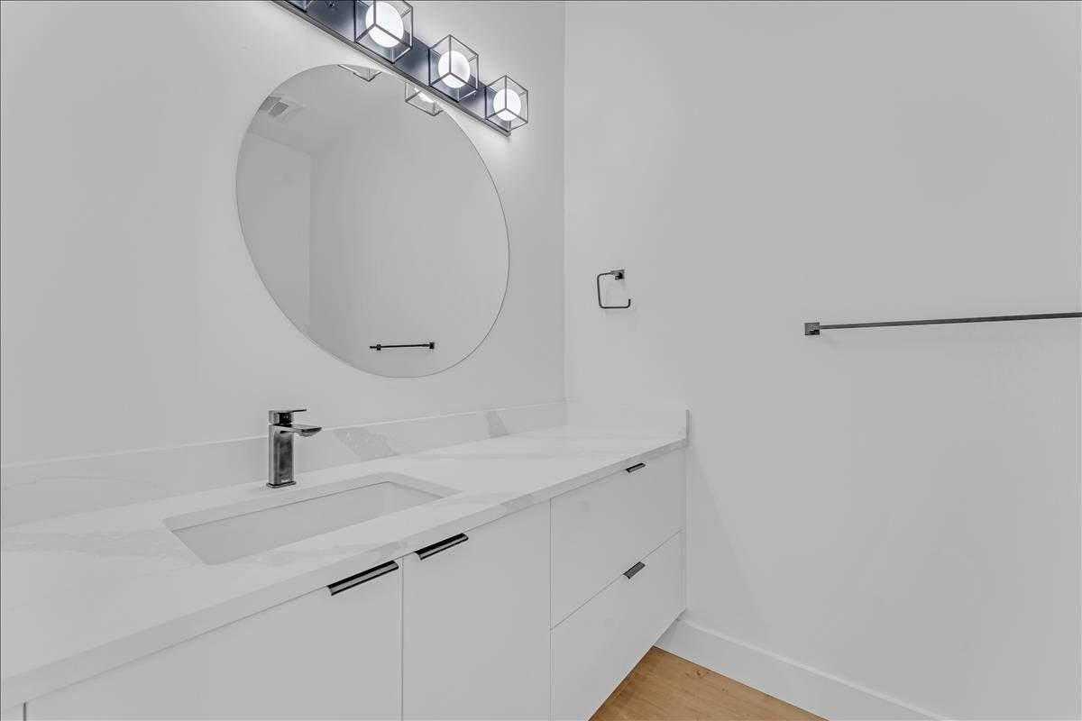 20487 74B AVENUE, Langley