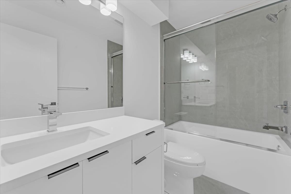 20487 74B AVENUE, Langley