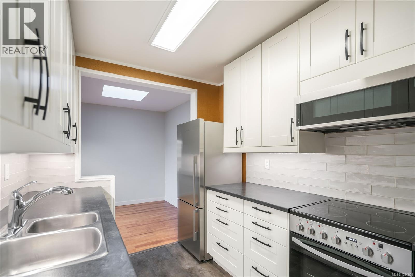 305 363 Morison Ave, Parksville