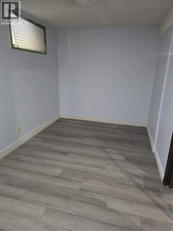 Single Family House Bungalow for Sale in  Templevale Road NE Temple Calgary 