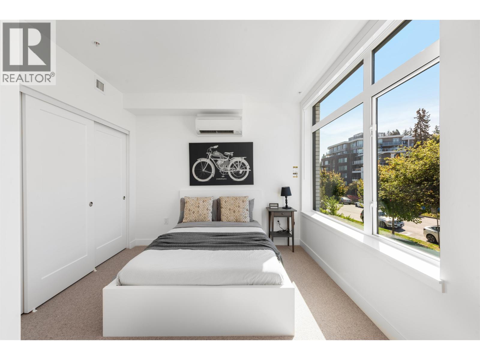 561 W 29TH AVENUE, Vancouver