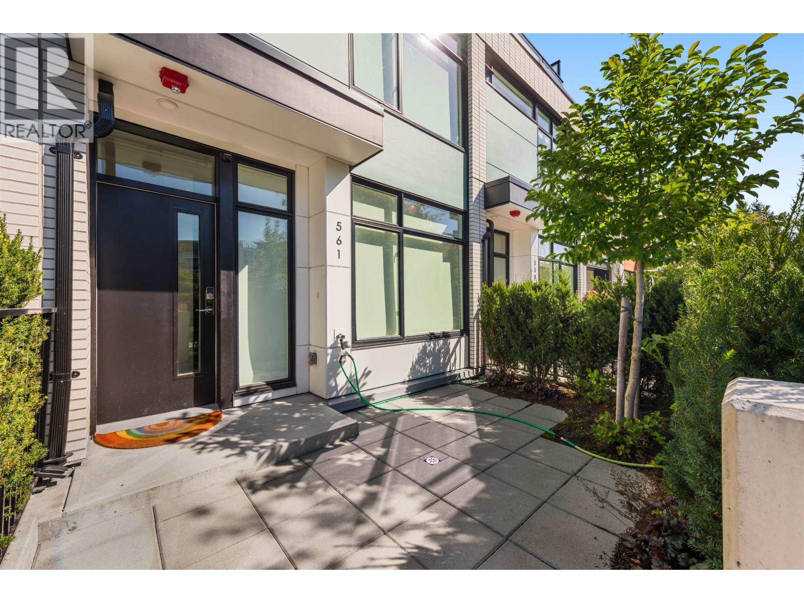 561 W 29TH AVENUE, Vancouver