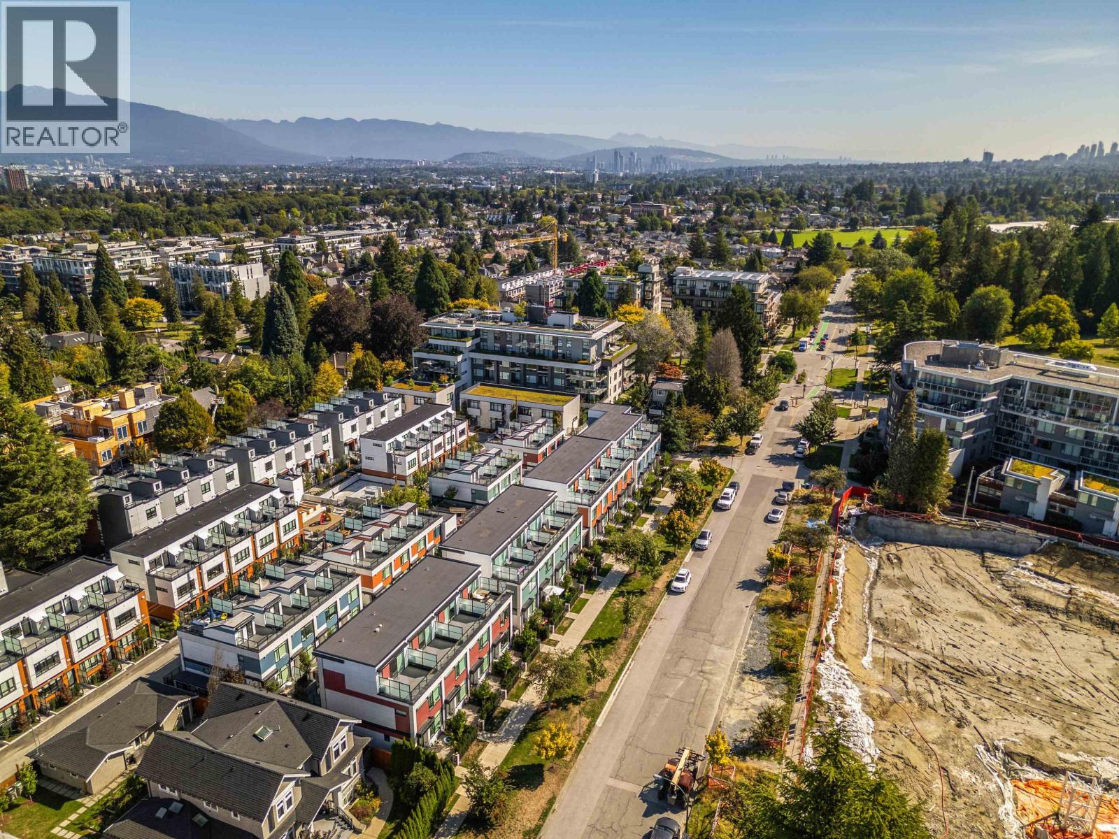 561 W 29TH AVENUE, Vancouver