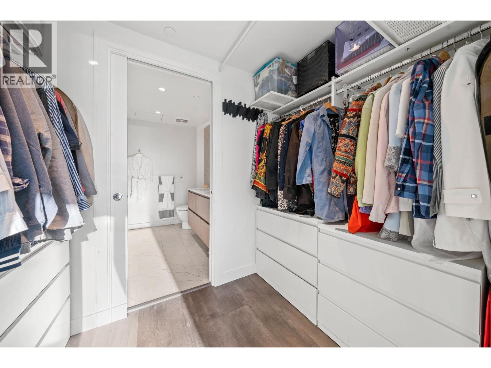 1807 1500 FERN STREET, North Vancouver