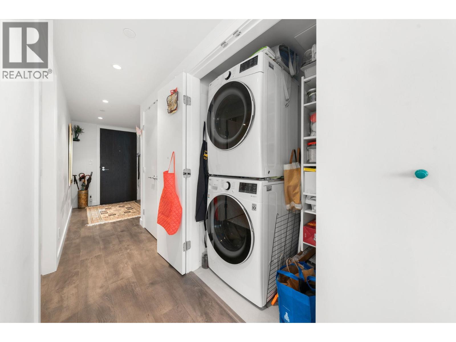 1807 1500 FERN STREET, North Vancouver