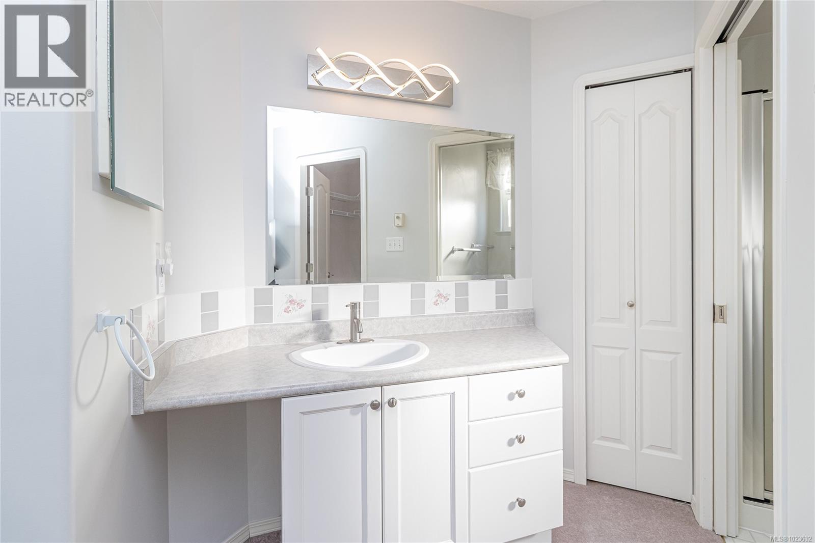 #16 9933 Chemainus Rd - 29
