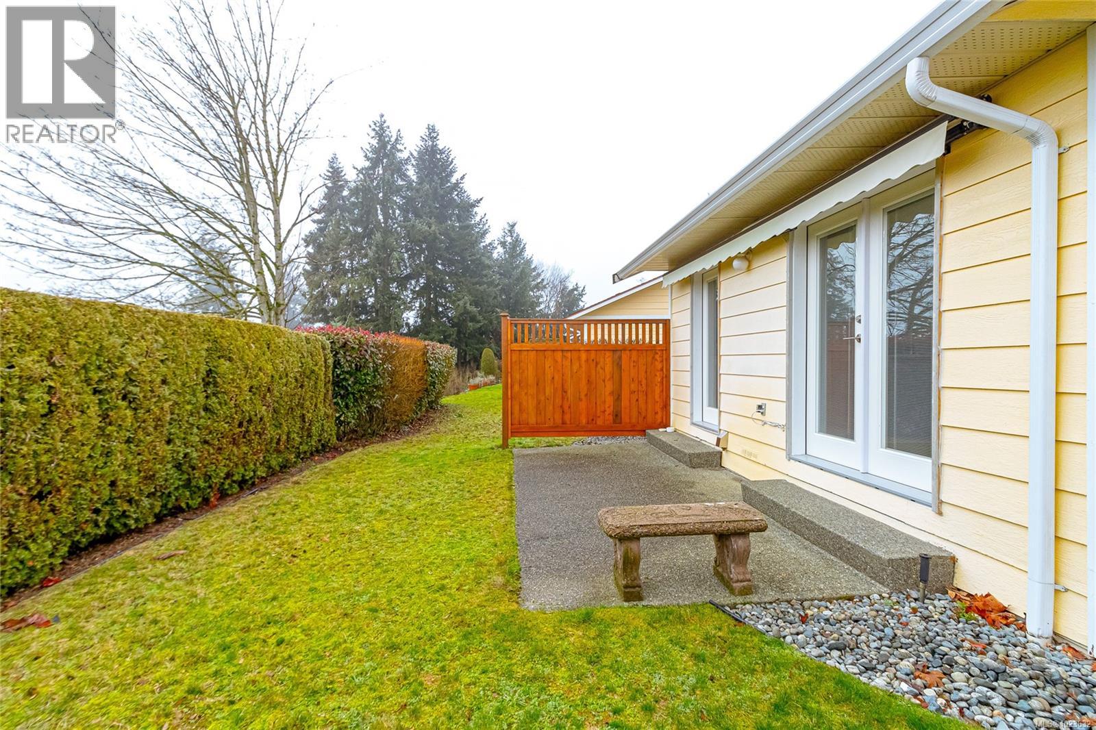 #16 9933 Chemainus Rd - 39