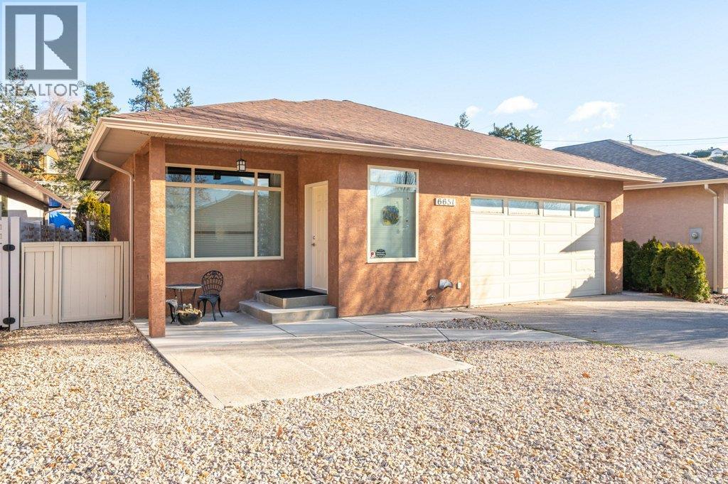 6651 OXBOW Crescent, Oliver