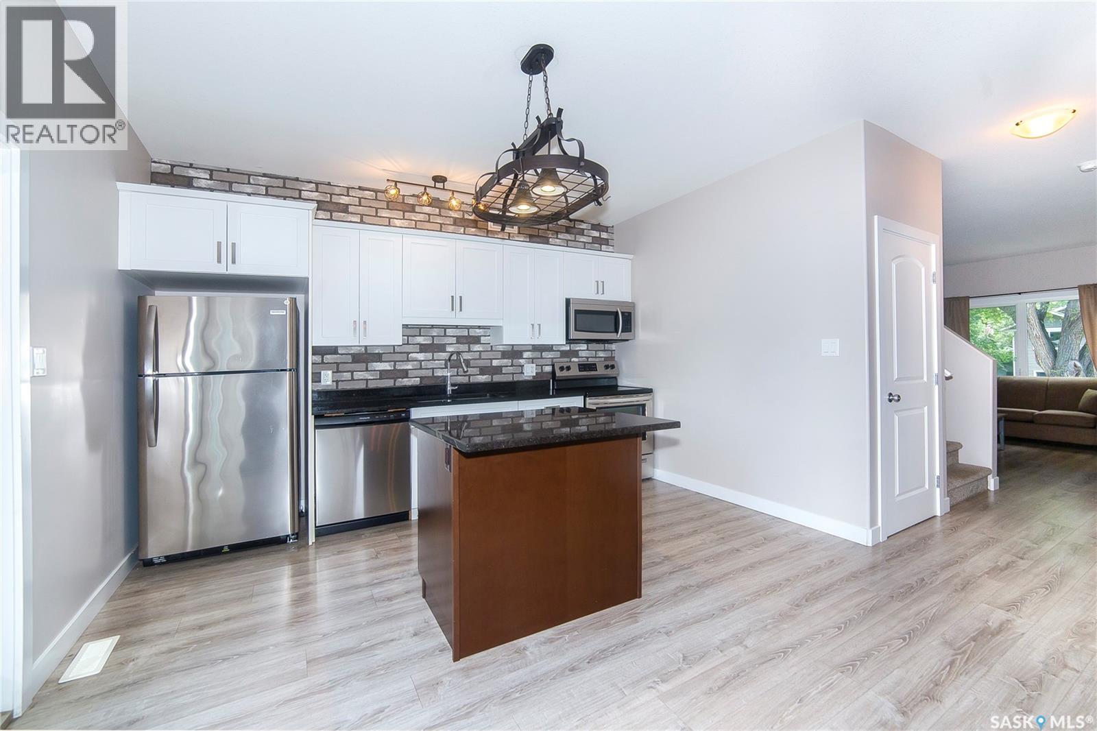 Single Family House 2 Level for Sale in  B AVENUE N Saskatoon 