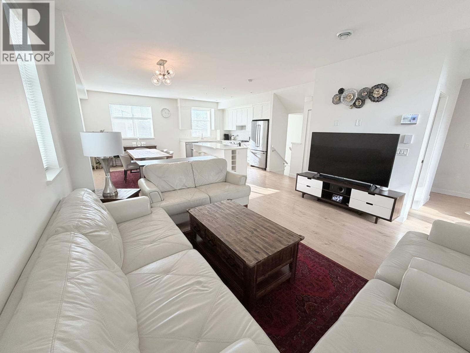 162 3565 BAYCREST AVENUE - Photo 5 of 20, Coquitlam, British Columbia