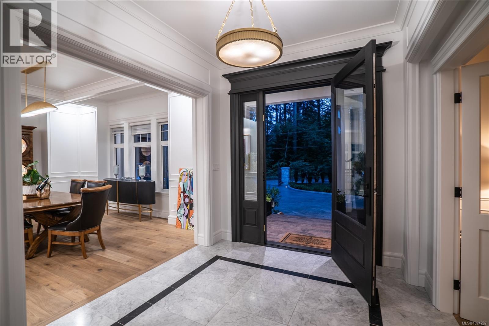 3973 Cove Rd, Ladysmith