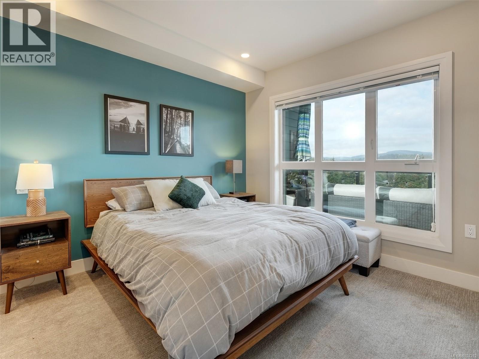 Single Family House for Sale in   Travino Lane Travino Saanich 