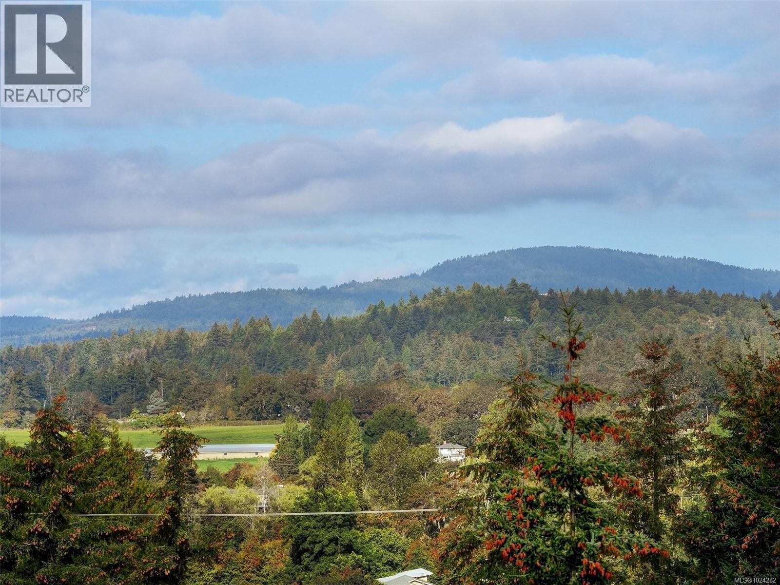 Single Family House for Sale in   Travino Lane Travino Saanich 