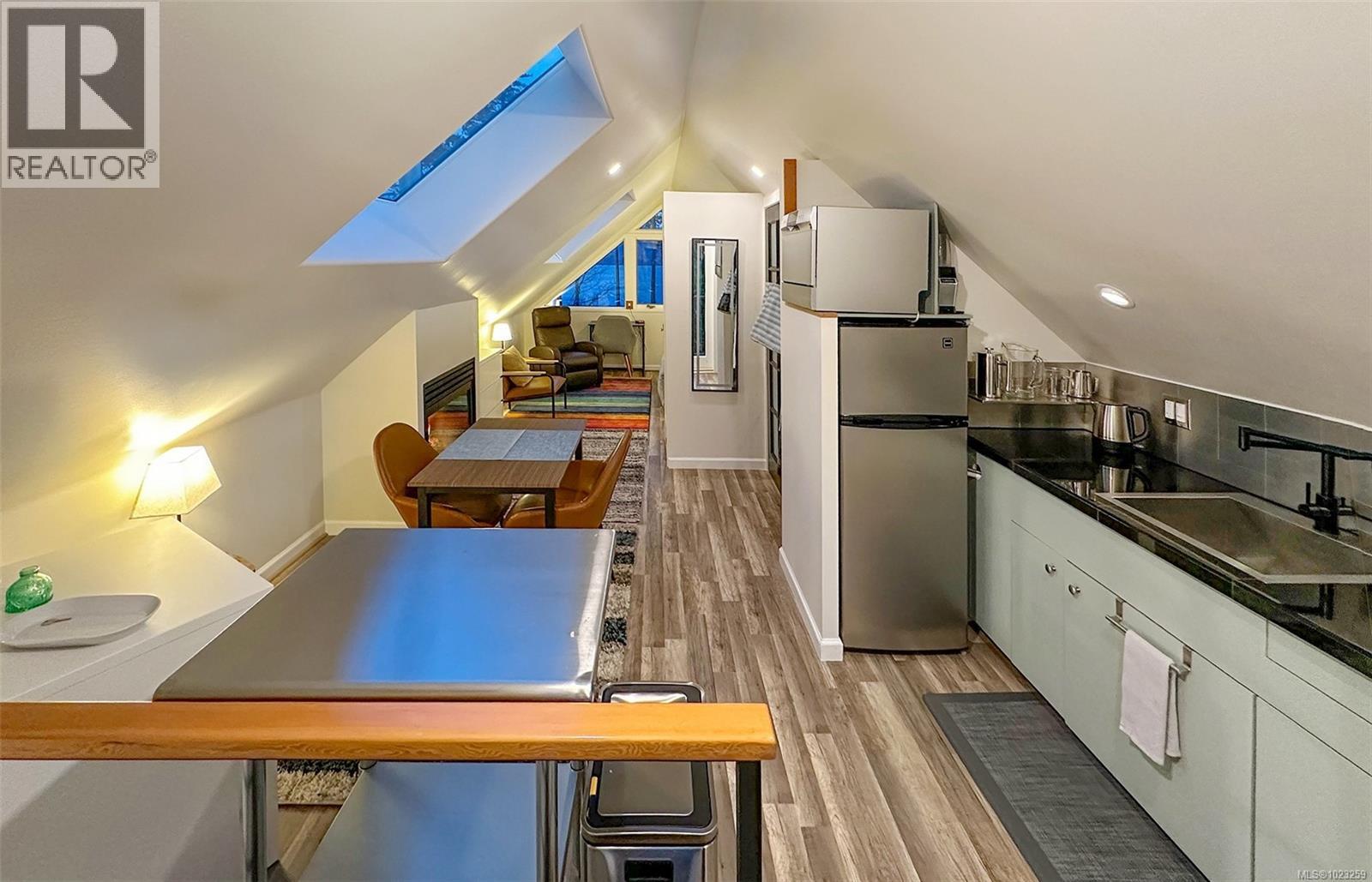 1901 East Rd, Denman Island