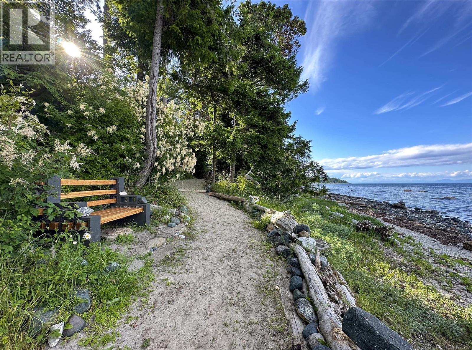 1901 East Rd, Denman Island